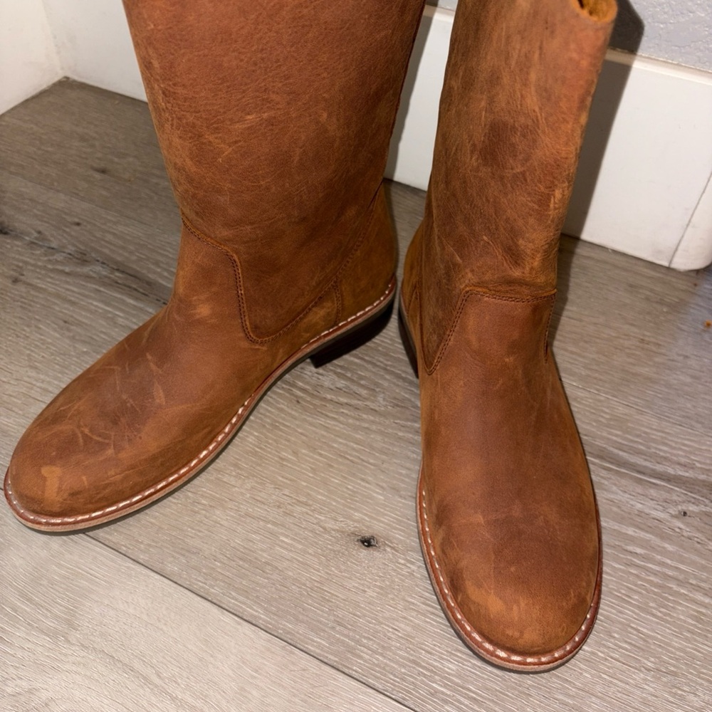 NWOB ROOTS Canada Mid Shaft Women’s Leather Brown Boots SZ 9
